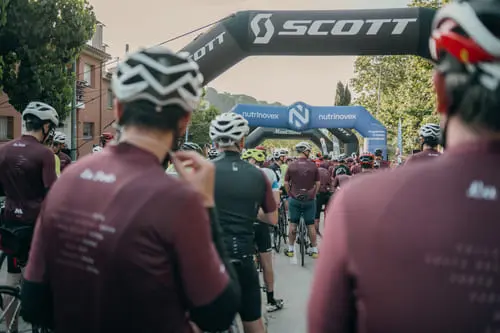 image la ports del maresme cyclists in montseny